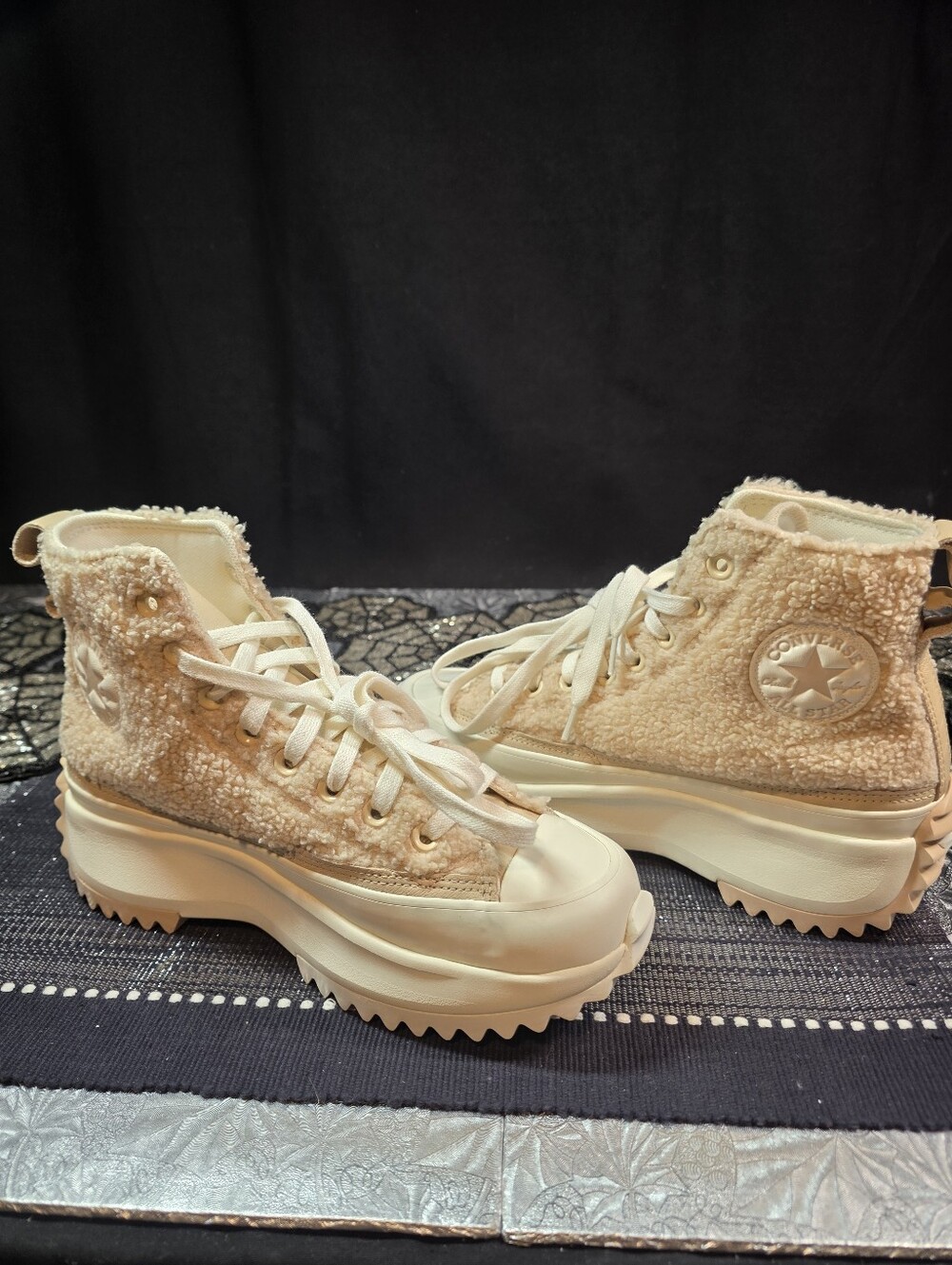 Converse Chuck Taylor All Star Lift Platform Sherpa Tennis Shoes - Picture 4 of 8